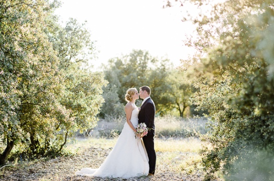 summer-romance-garden-wedding