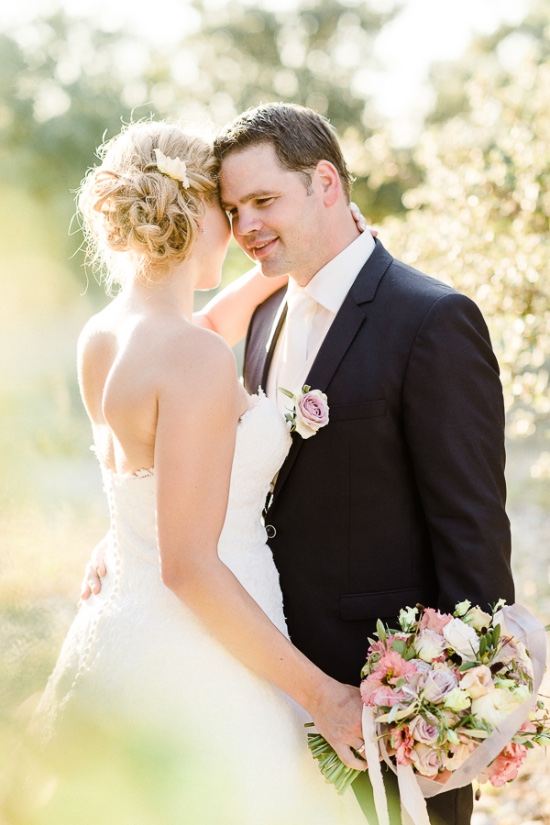 summer-romance-garden-wedding