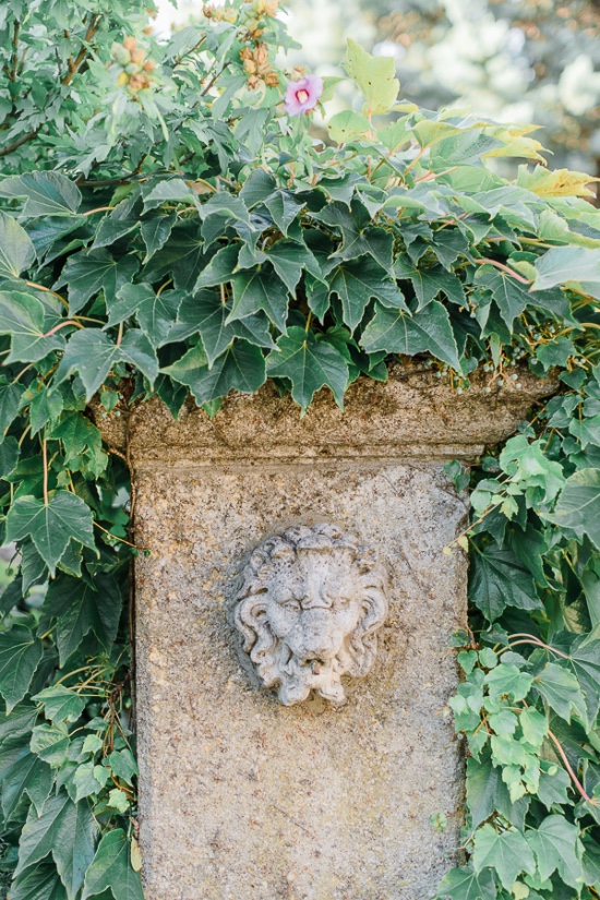 summer-romance-garden-wedding