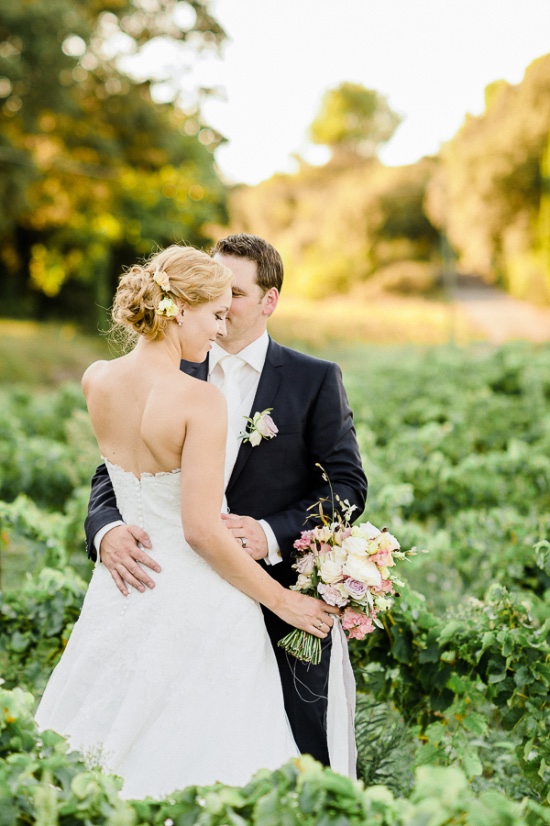 summer-romance-garden-wedding