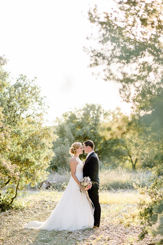 summer-romance-garden-wedding