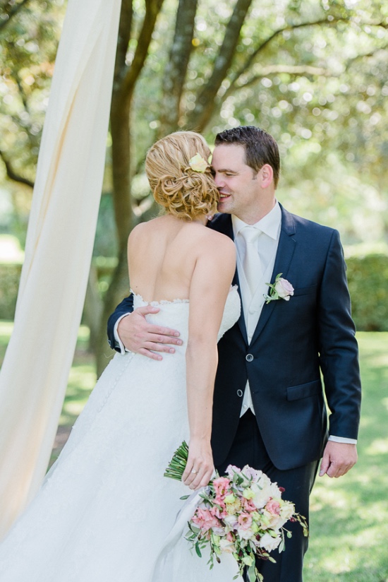 summer-romance-garden-wedding