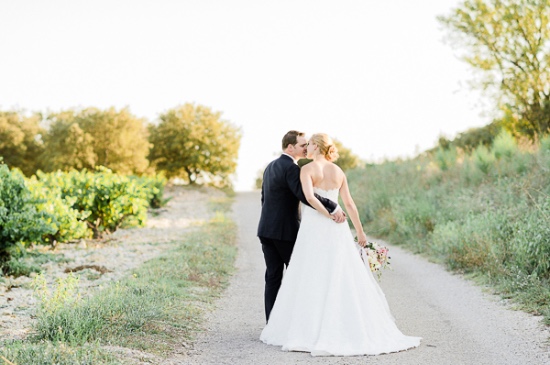 summer-romance-garden-wedding