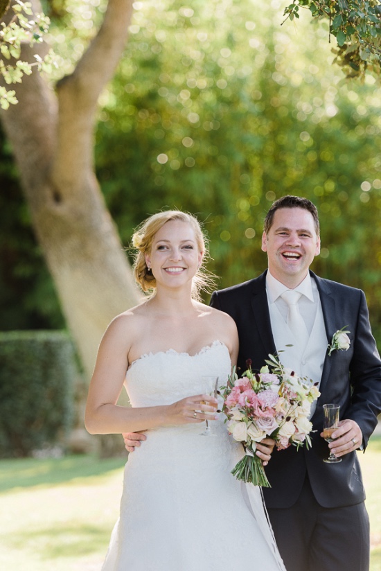 summer-romance-garden-wedding