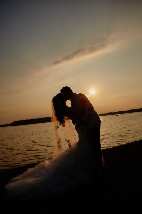 traditional-glamour-garden-wedding
