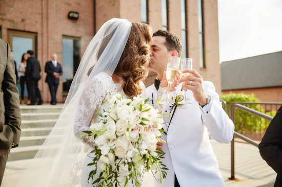 traditional-glamour-garden-wedding