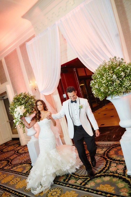 traditional-glamour-garden-wedding