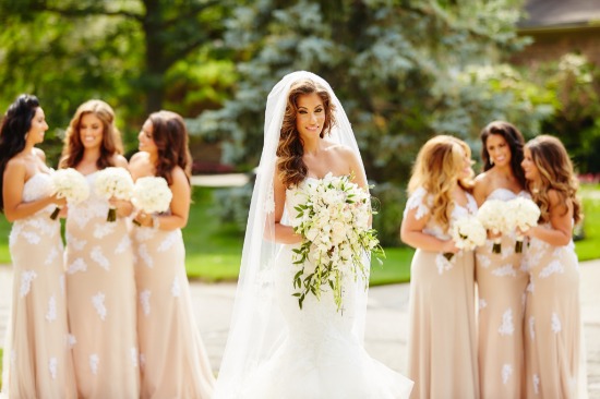 traditional-glamour-garden-wedding