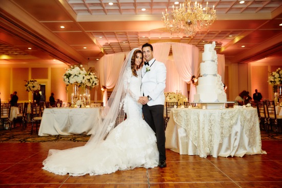 traditional-glamour-garden-wedding