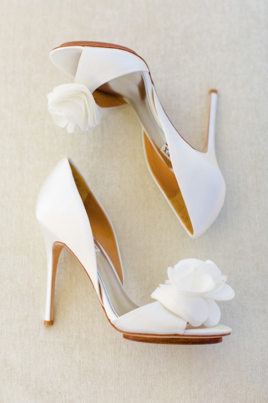 yellow-and-pink-lakeside-wedding