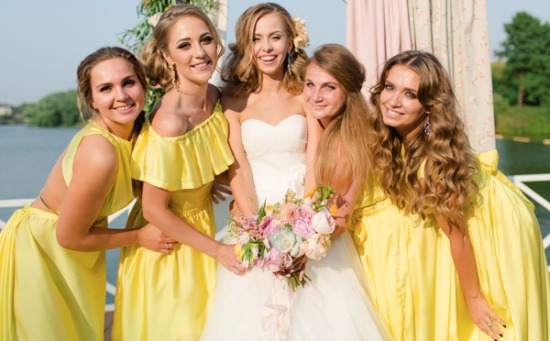 yellow-and-pink-lakeside-wedding