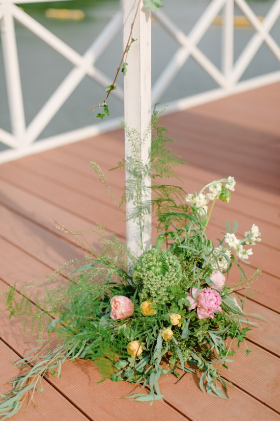 yellow-and-pink-lakeside-wedding