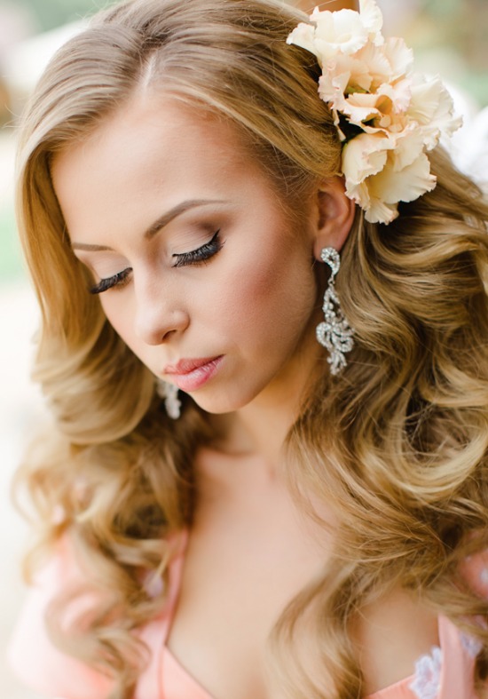yellow-and-pink-lakeside-wedding