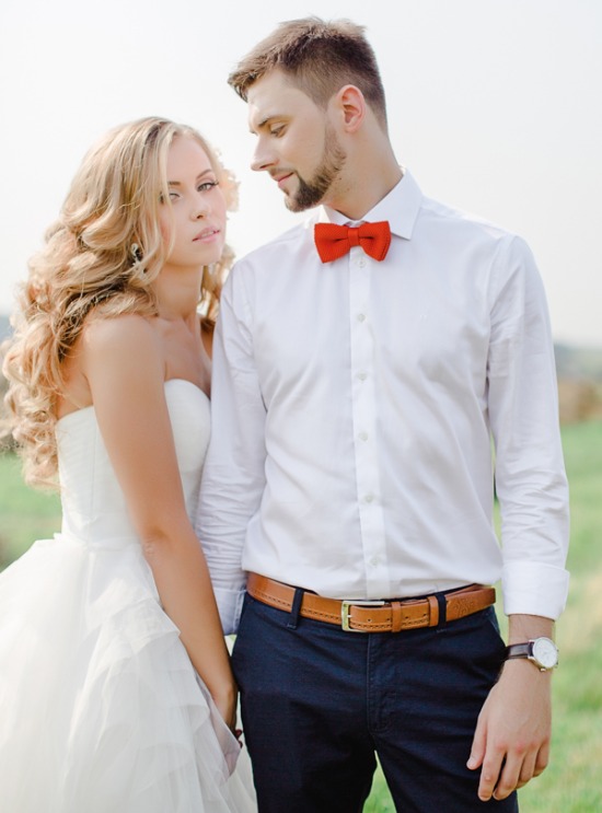 yellow-and-pink-lakeside-wedding
