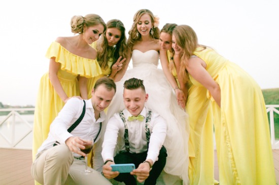 yellow-and-pink-lakeside-wedding