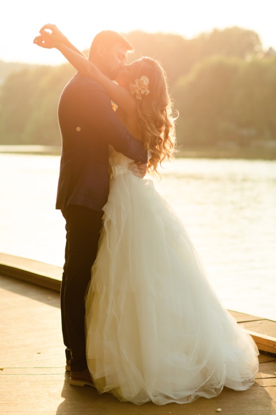 yellow-and-pink-lakeside-wedding