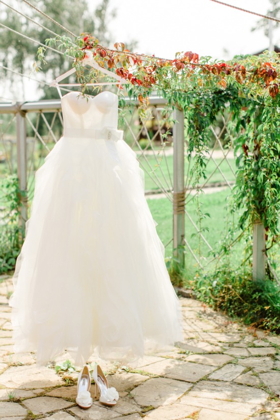 yellow-and-pink-lakeside-wedding