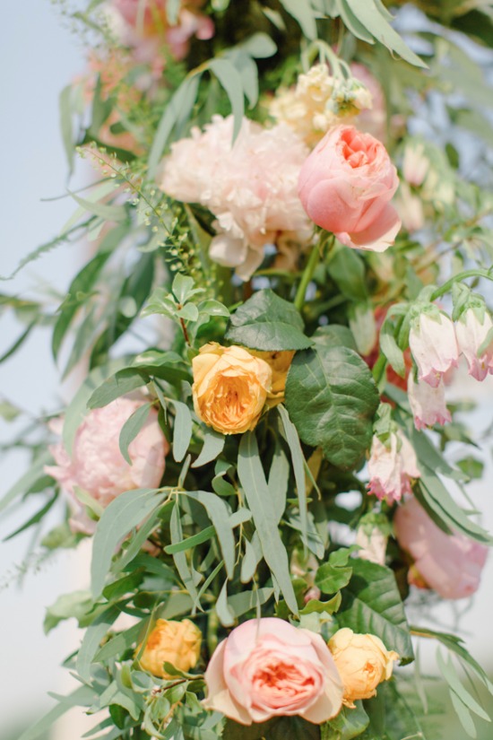 yellow-and-pink-lakeside-wedding