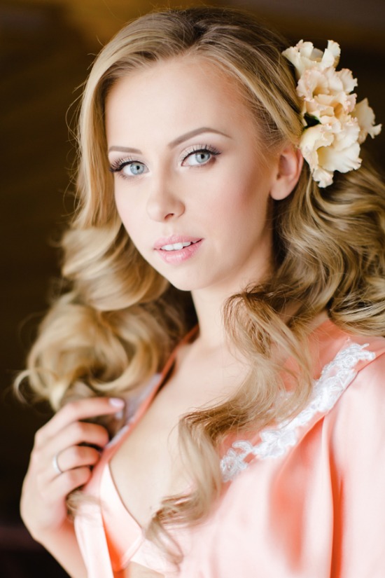 yellow-and-pink-lakeside-wedding