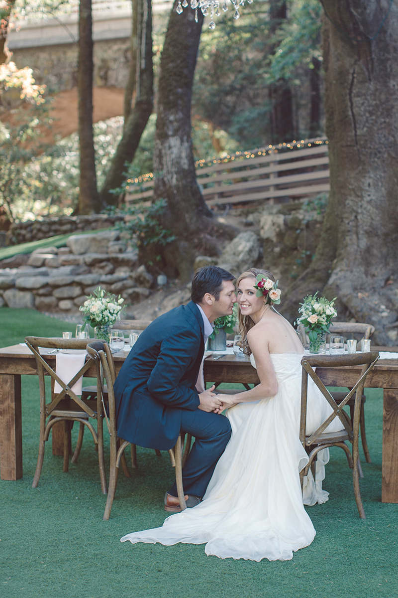 2-natural-and-rustic-forest-wedding