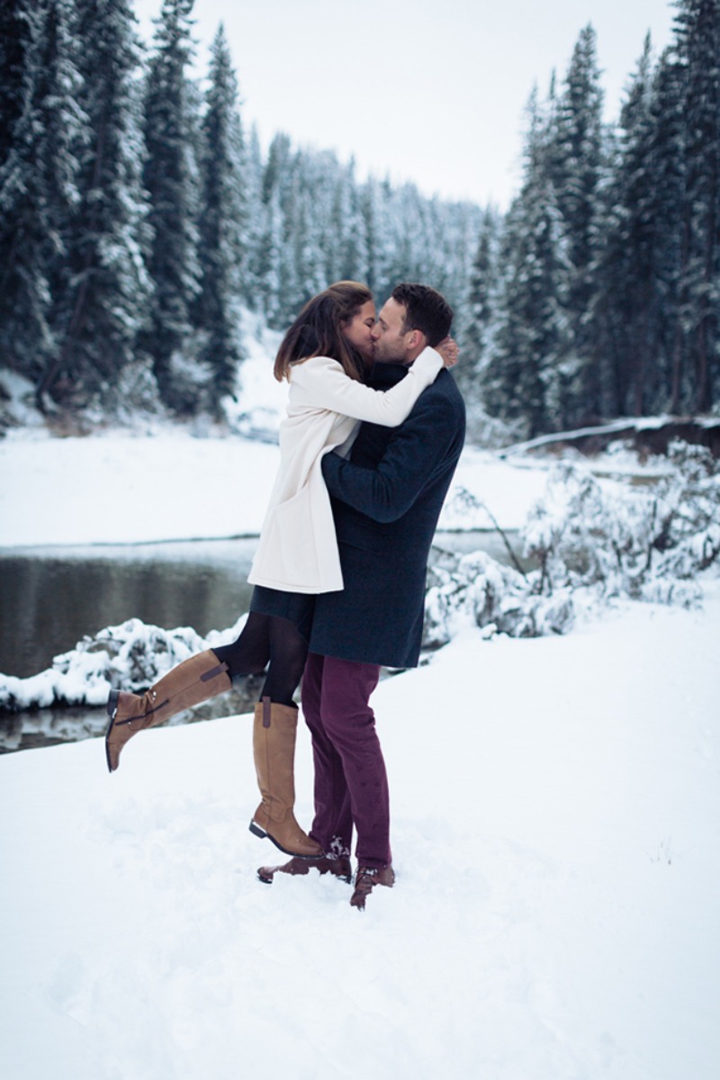 6-winter-engagement-shoot-ideas-weddingchicks