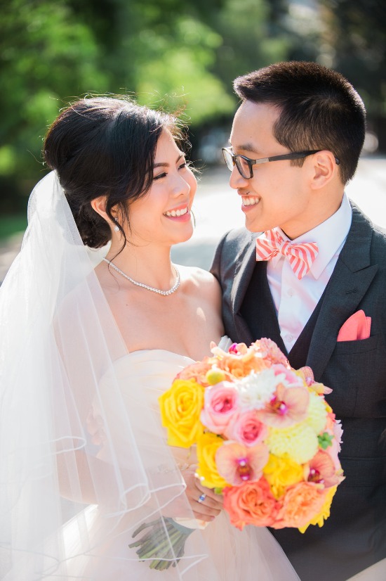 bicycles-and-balloons-wedding-in-peach