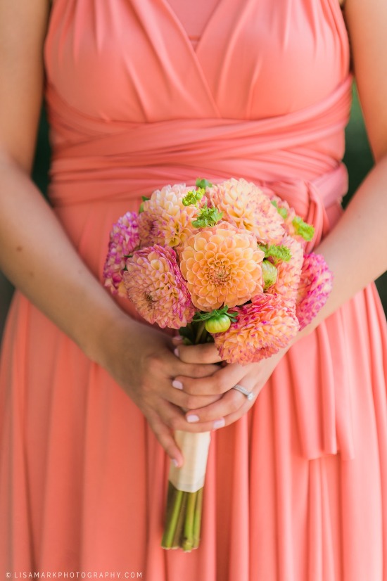 bicycles-and-balloons-wedding-in-peach