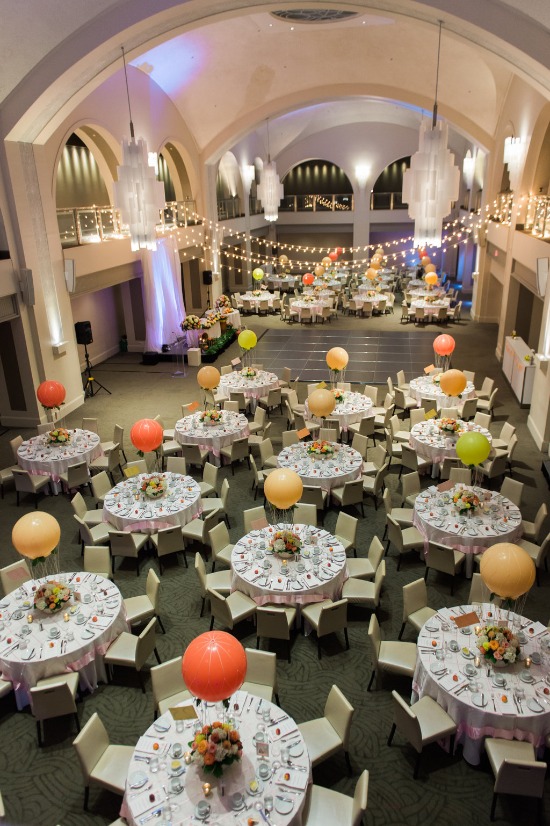 bicycles-and-balloons-wedding-in-peach