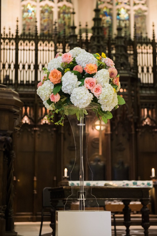 bicycles-and-balloons-wedding-in-peach