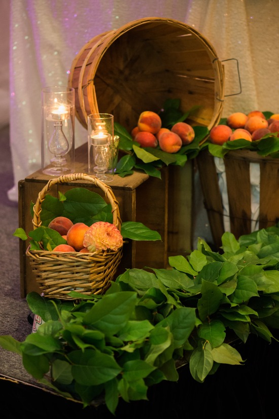 bicycles-and-balloons-wedding-in-peach