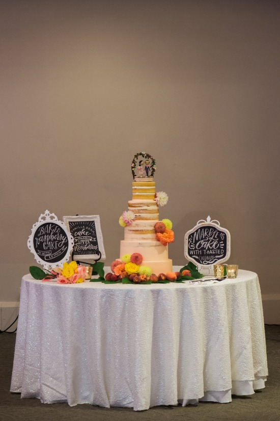 bicycles-and-balloons-wedding-in-peach