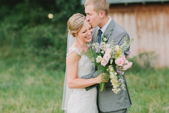 charming-rustic-outdoor-wedding