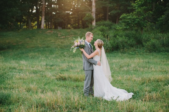 charming-rustic-outdoor-wedding
