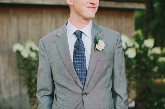 charming-rustic-outdoor-wedding