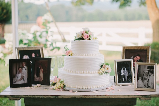 charming-rustic-outdoor-wedding