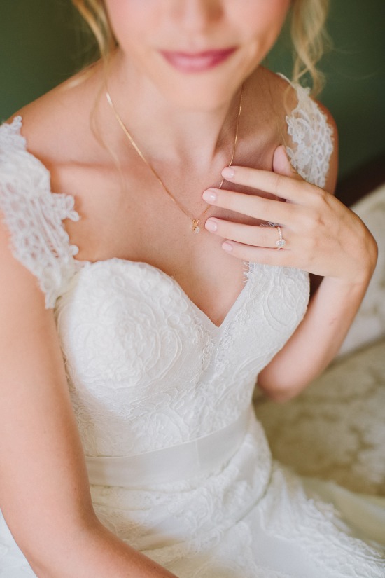 charming-rustic-outdoor-wedding