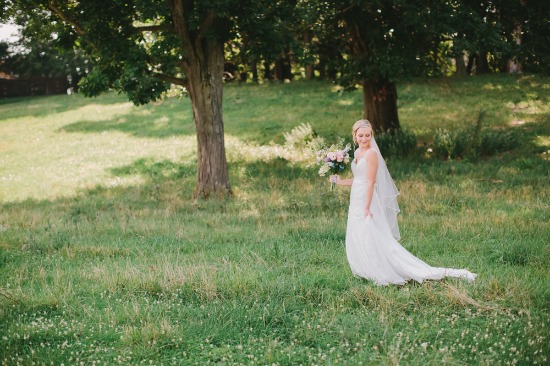 charming-rustic-outdoor-wedding