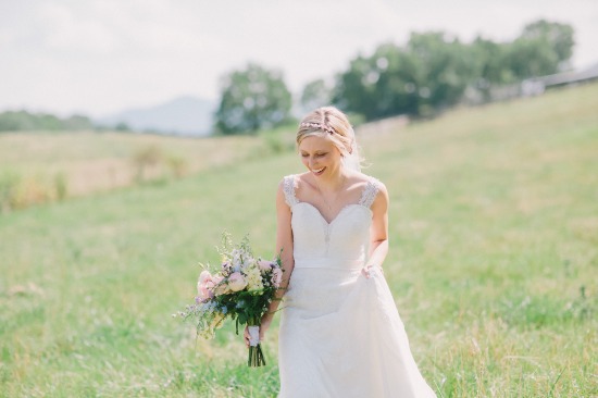 charming-rustic-outdoor-wedding