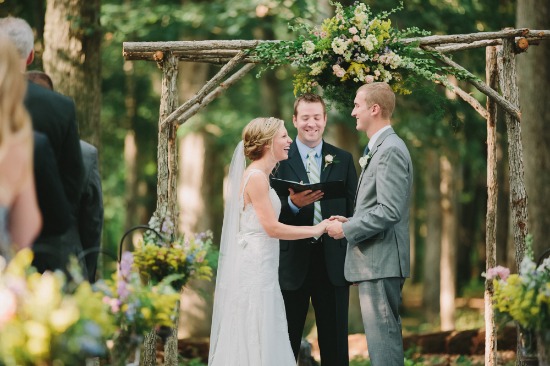 charming-rustic-outdoor-wedding