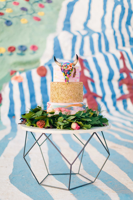 modern colorful wedding cake @weddingchicks
