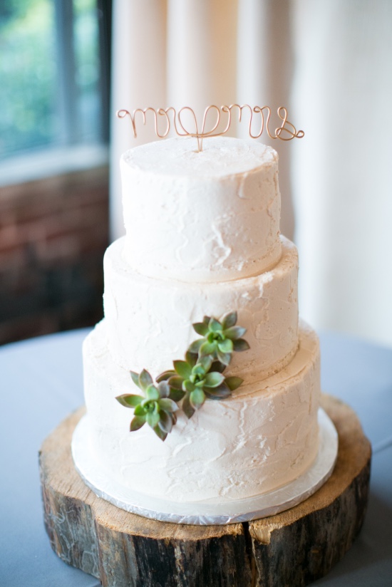 gray-and-gold-industrial-rustic-wedding