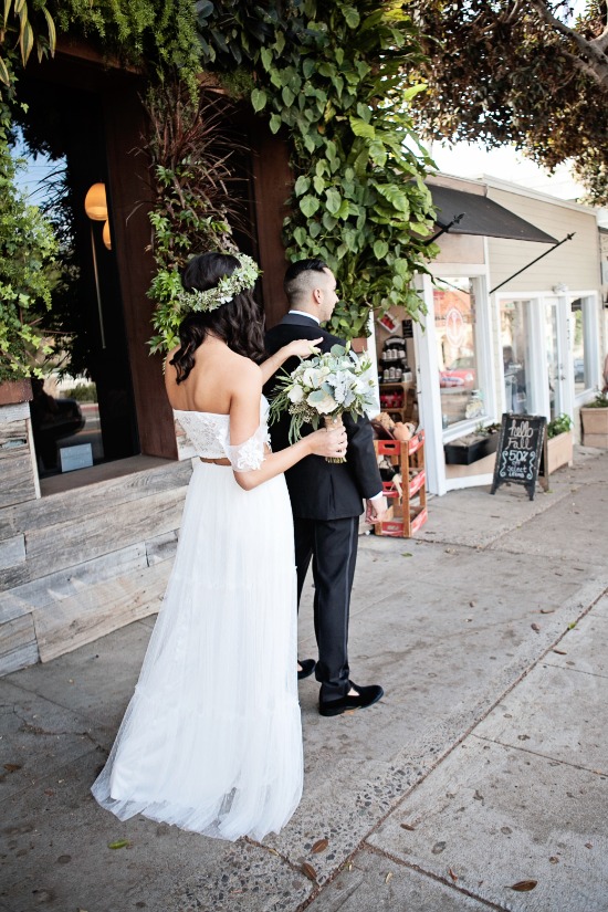 green-and-white-chic-boho-wedding