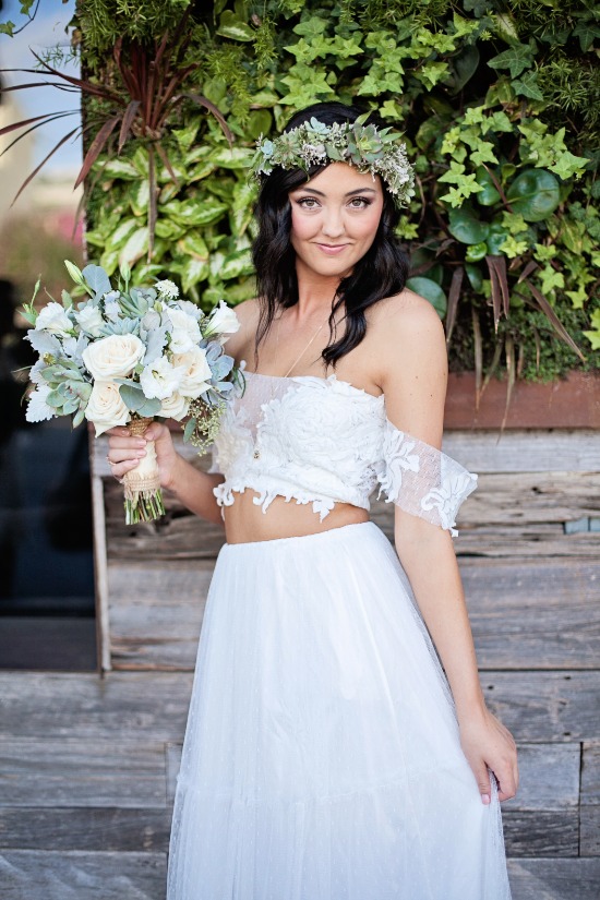 green-and-white-chic-boho-wedding