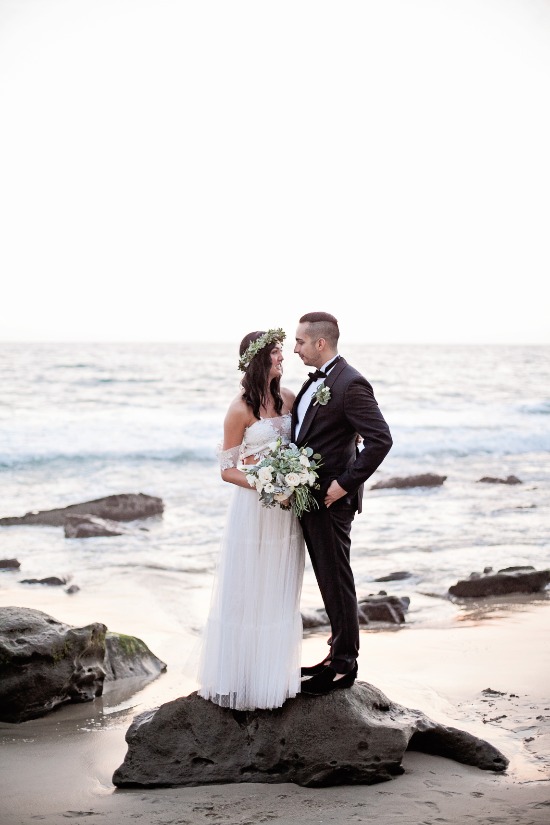 green-and-white-chic-boho-wedding