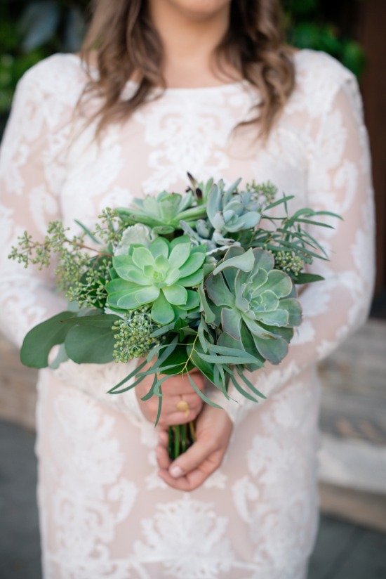 green-and-white-chic-boho-wedding