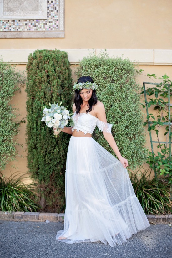 green-and-white-chic-boho-wedding