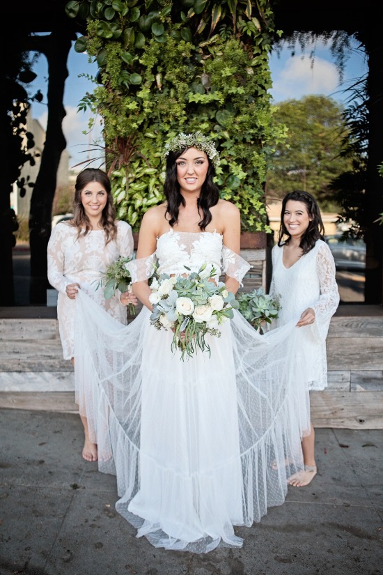green-and-white-chic-boho-wedding