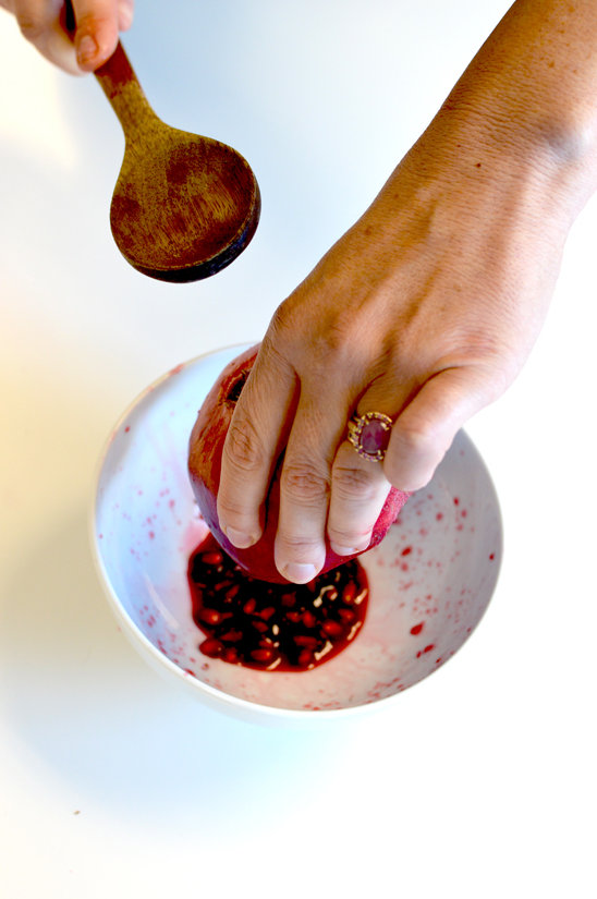 how-to-deseed-a-pomegranate