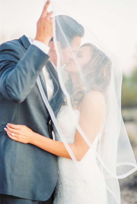 how-to-have-a-glam-desert-wedding