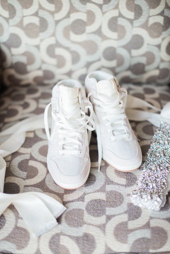 how-to-have-a-glam-desert-wedding